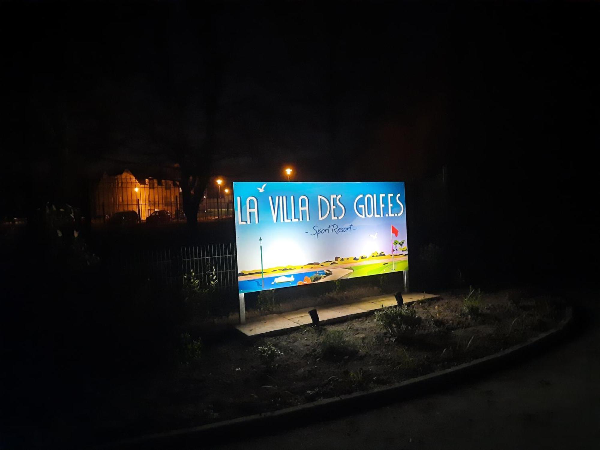 La Villa Des Golf.E.S Theix ภายนอก รูปภาพ